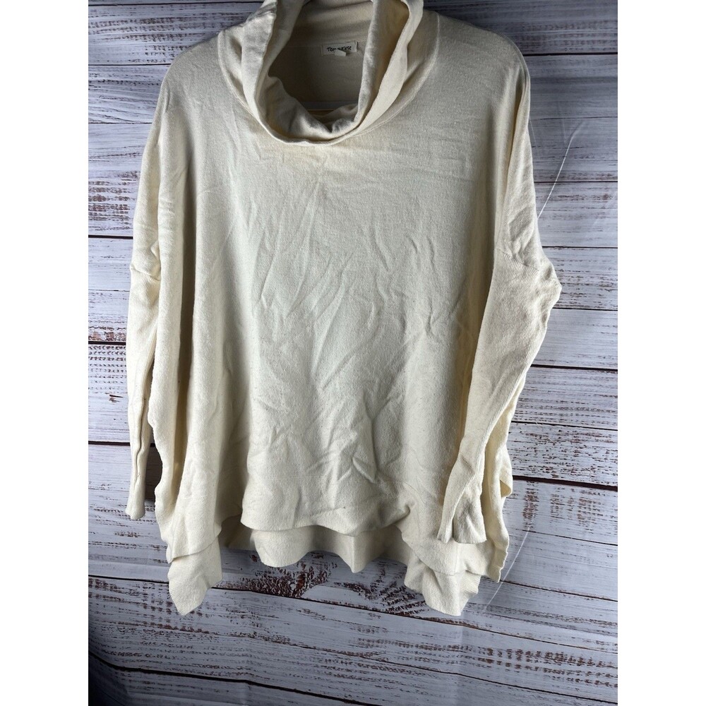 Tea u Rose Sweater Women’s Medium Ivory Cawl Neck Long Sleeve Pullover